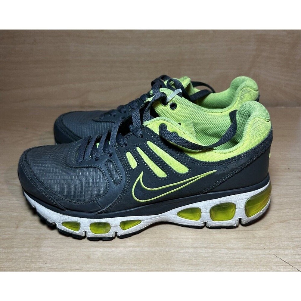Nike Air Max Tailwind 2010 Black / Red KiShoes Boys Size 5Y